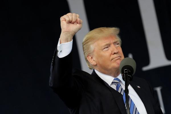 TRUMP-HEALTH_3164498g.jpg