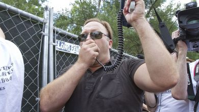 Photo of Twitter Follows Suit in Left Wing Campaign to Shut Down Alex Jones