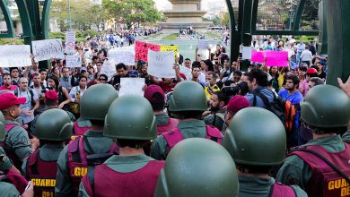 Photo of President Trump May Offer Venezuelan Immigrants Protection