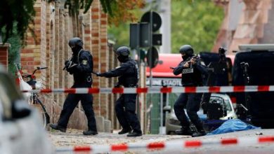 Photo of Tragedy: Anti-Semitic Shooter Livestreams Shooting at Synagogue