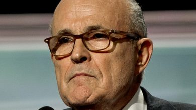Photo of Giuliani Releases Op-Ed Denouncing Impeachment Hearings