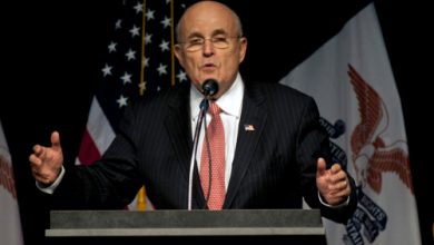 Photo of Trump and Giuliani Associates and Aides Must Answer Subpoenas