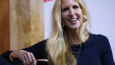 Photo of Protests and Arrests at Ann Coulter Event at UC Berkeley