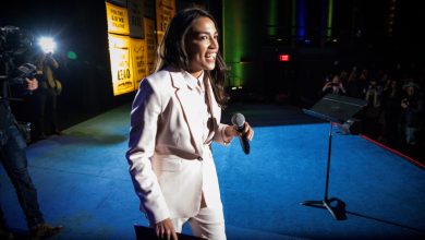 Photo of AOC Burns Dems: Won’t Pay 250k in “Dues” to DCCC