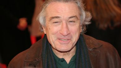 Photo of De Niro Refuses to Settle Discrimination Suit