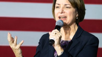 Photo of Amy Klobuchar’s Husband Tests Positive for Coronavirus