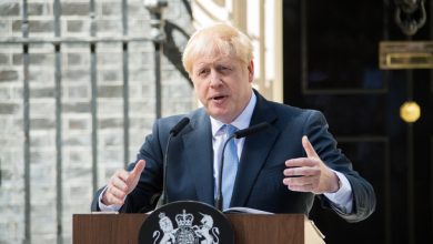 Photo of The UK Gets Back to Work as Boris Johnson Eases Lockdown