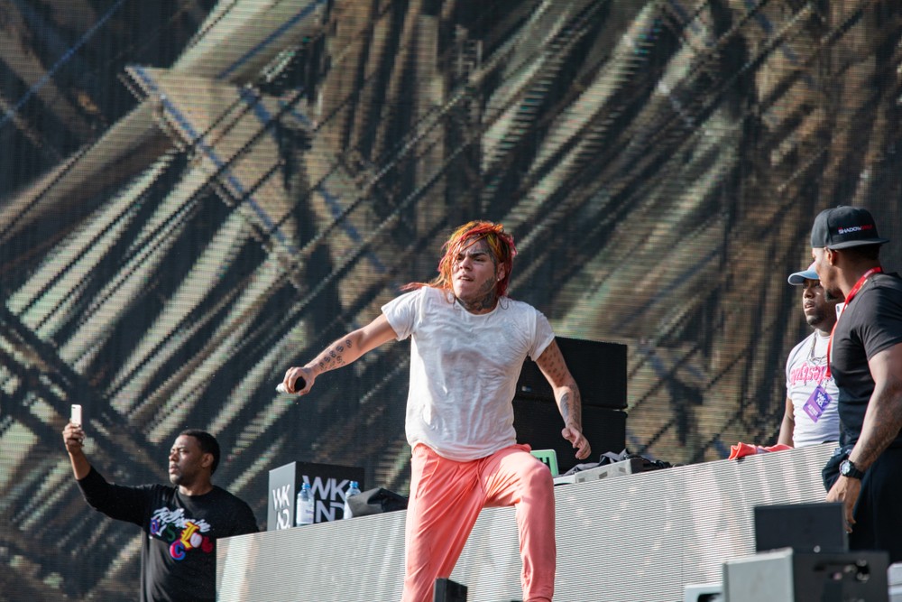 Image of Rapper Tekashi69 6ix9ine during a concert in Helsinki.