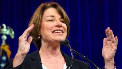 Photo of Amy Klobuchar Withdraws as Biden's VP Candidate