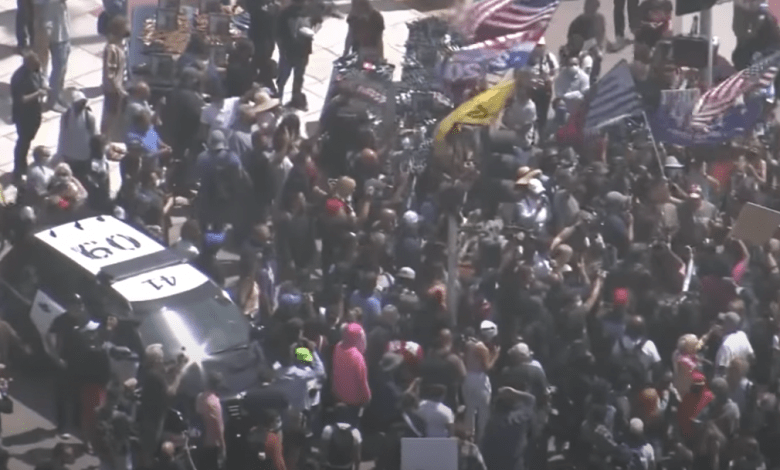 Image of White Lives Matter rally at Huntington Beach.